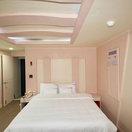 Click 21 Motel Puszan Kültér fotó