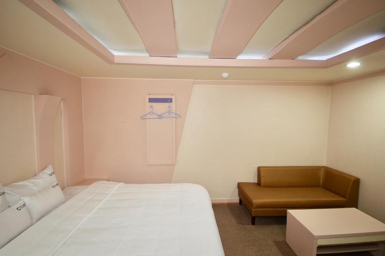 Click 21 Motel Puszan Kültér fotó
