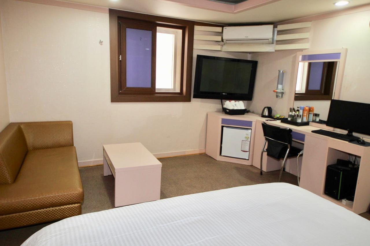 Click 21 Motel Puszan Kültér fotó