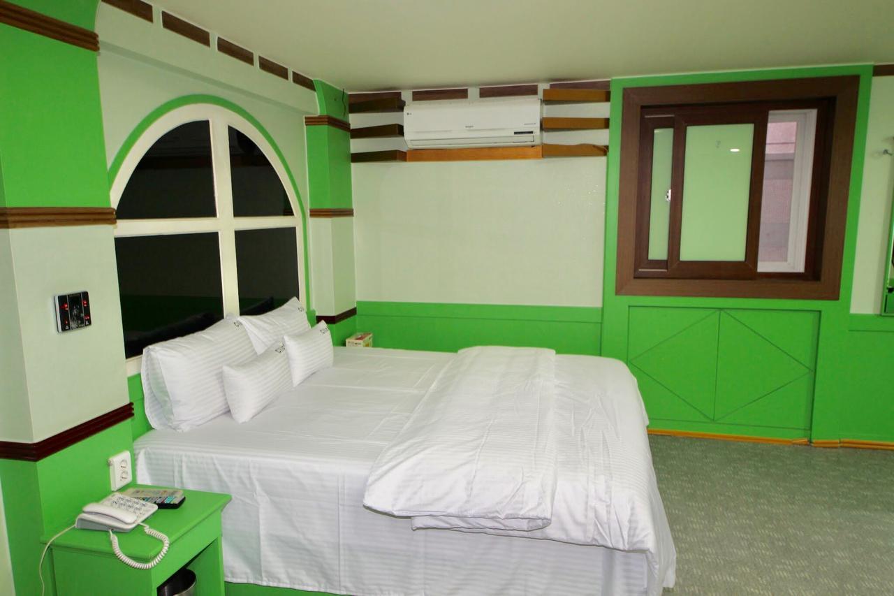 Click 21 Motel Puszan Kültér fotó